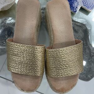 In good condition size 7